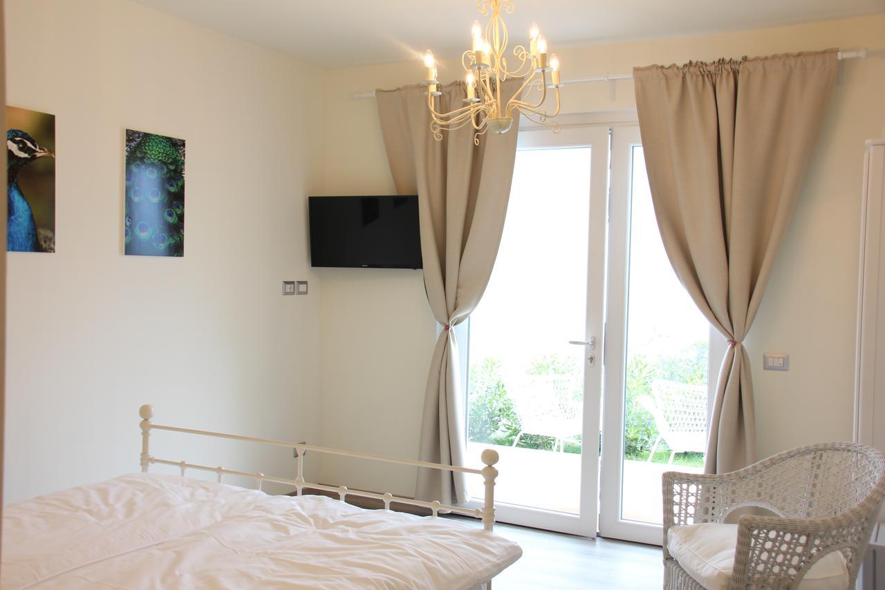Bed and Breakfast Oliveto Лимоне-суль-Гарда Экстерьер фото